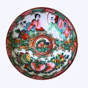 Rose Medallion Porcelain Small Dipping Bowl Famille Rose Figurual Floral Vintage